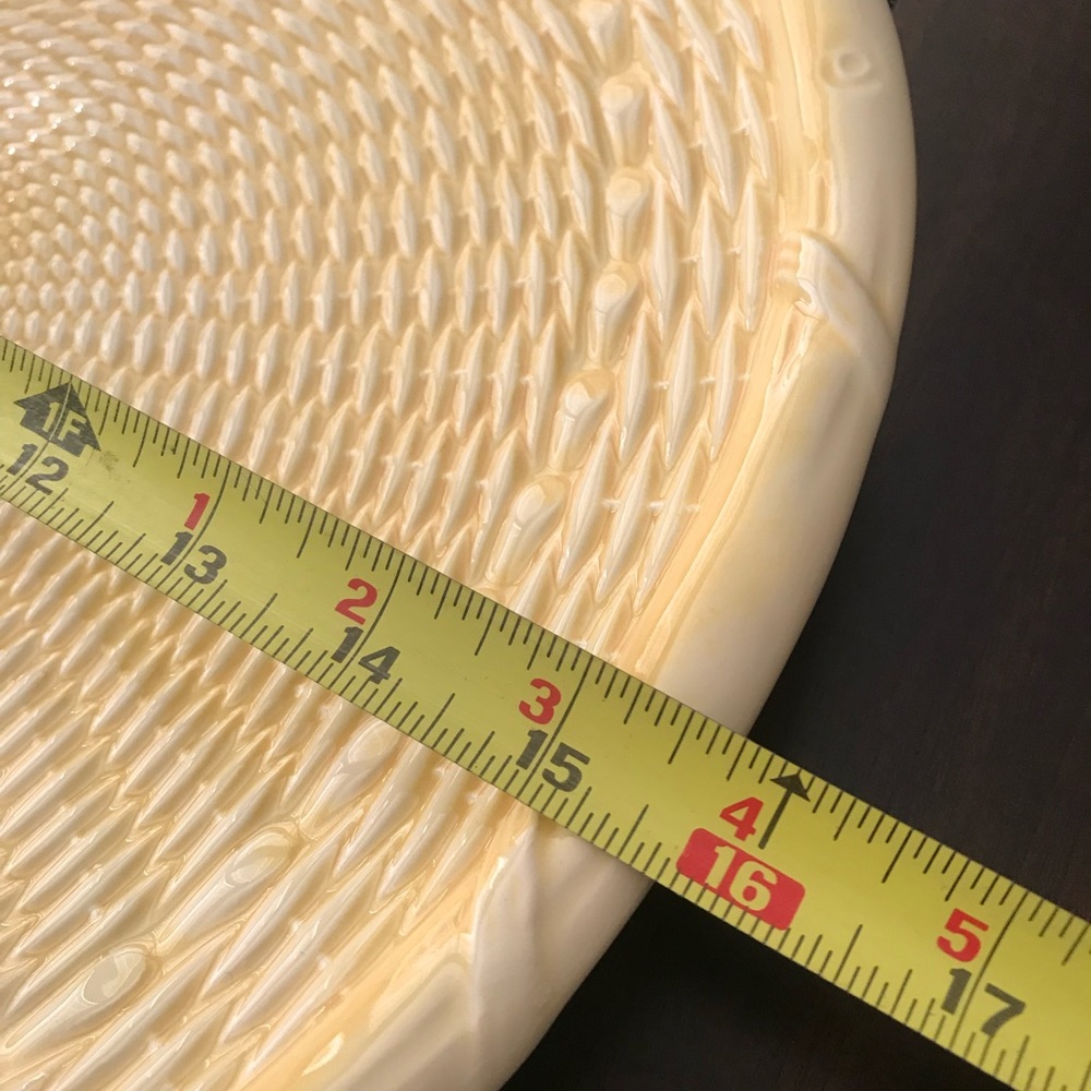 Ceramic serving dishes - Picture 16 of 16